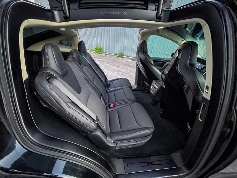 Tesla Model X P90D, снимка 10 - Автомобили и джипове - 52806853