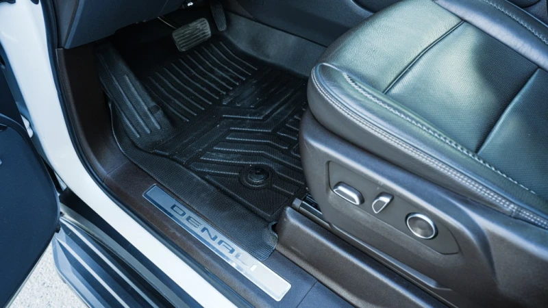 Gmc Yukon * Denali * CARFAX * БЕЗ ПЪРВОНАЧАЛНА ВНОСКА, снимка 16 - Автомобили и джипове - 52943534