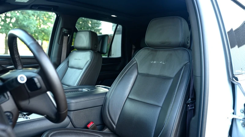 Gmc Yukon * Denali * CARFAX * БЕЗ ПЪРВОНАЧАЛНА ВНОСКА, снимка 5 - Автомобили и джипове - 52943534