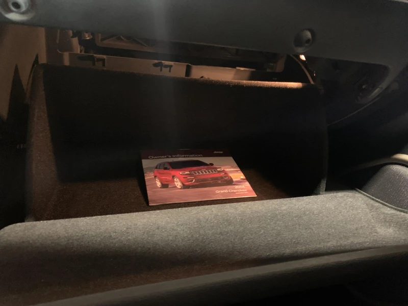 Jeep Grand cherokee SUMMIT| V6| DISTRONIK| HARMAN| PANO| BI-XENON, снимка 14 - Автомобили и джипове - 53220802