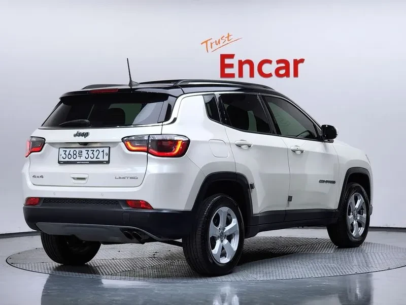 Jeep Compass 2Nd Generation 2.4 Limited Awd, снимка 2 - Автомобили и джипове - 55189781