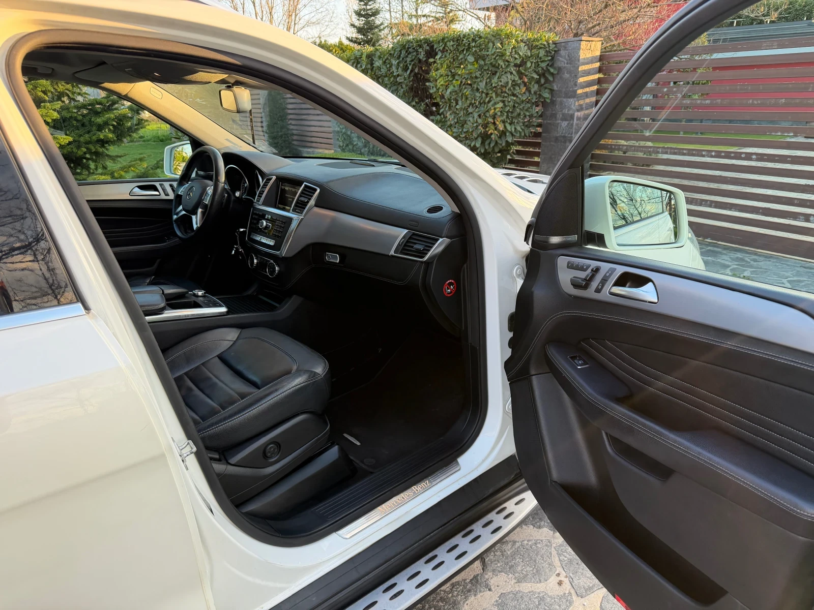 Mercedes-Benz ML 350 AMG Paket, снимка 12 - Автомобили и джипове - 52233239