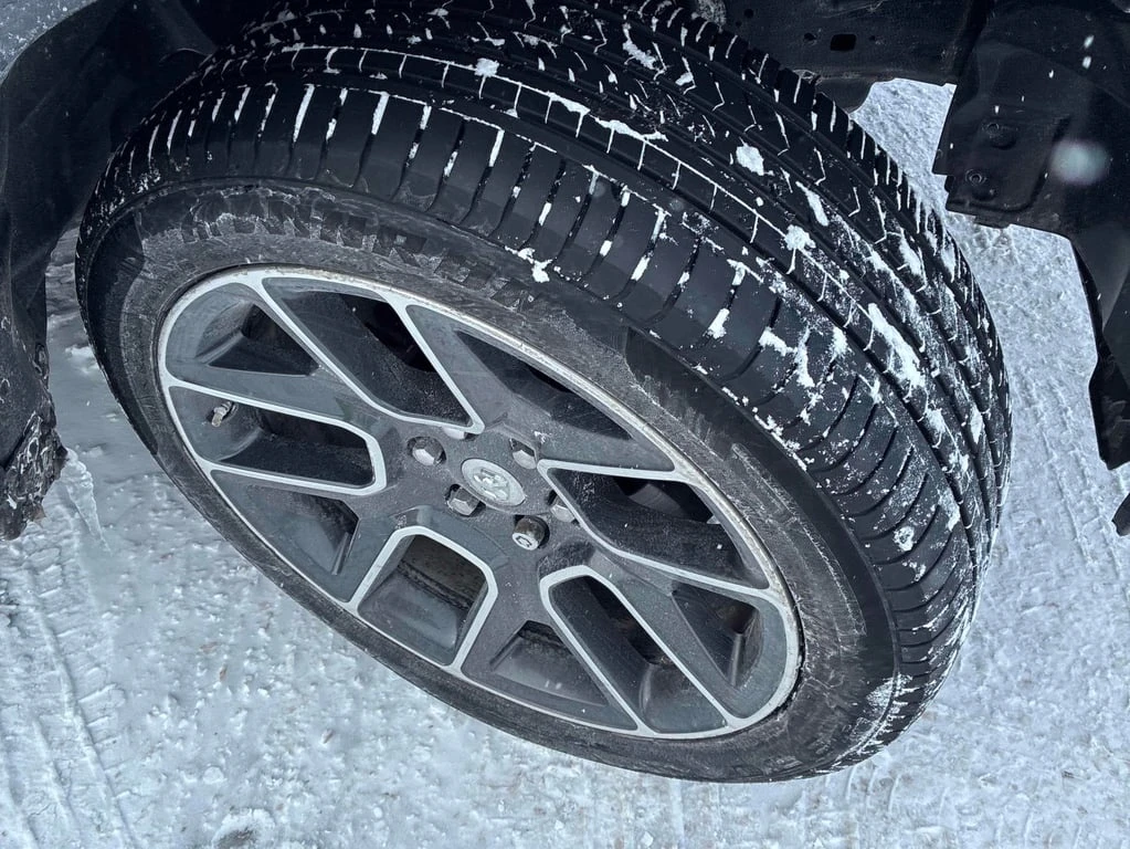 Dodge RAM 1500 * Laramie * 360 * ОБДУХВАНЕ * ПАНОРАМА *  - изображение 7