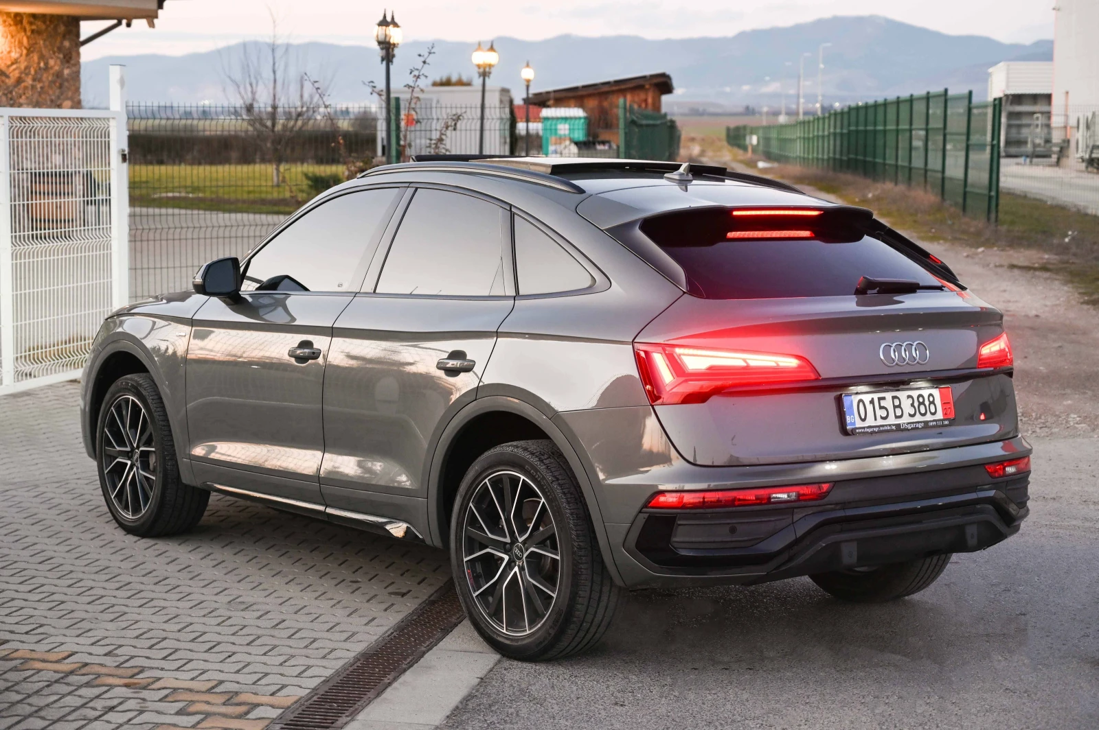 Audi Q5 2.0TFSI* Sportback* S-LINE* Quattro* Камера* Панор - изображение 7