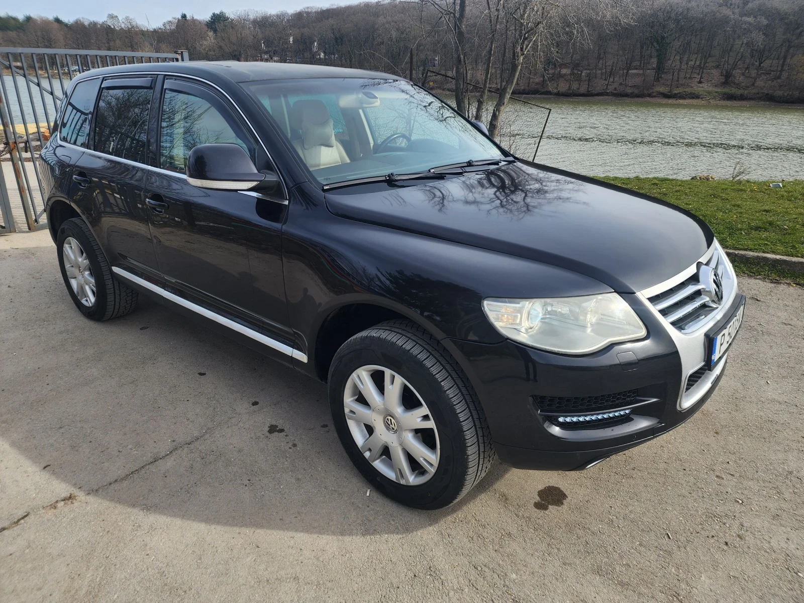 VW Touareg R5 TOP на Пружини, снимка 3 - Автомобили и джипове - 53764984