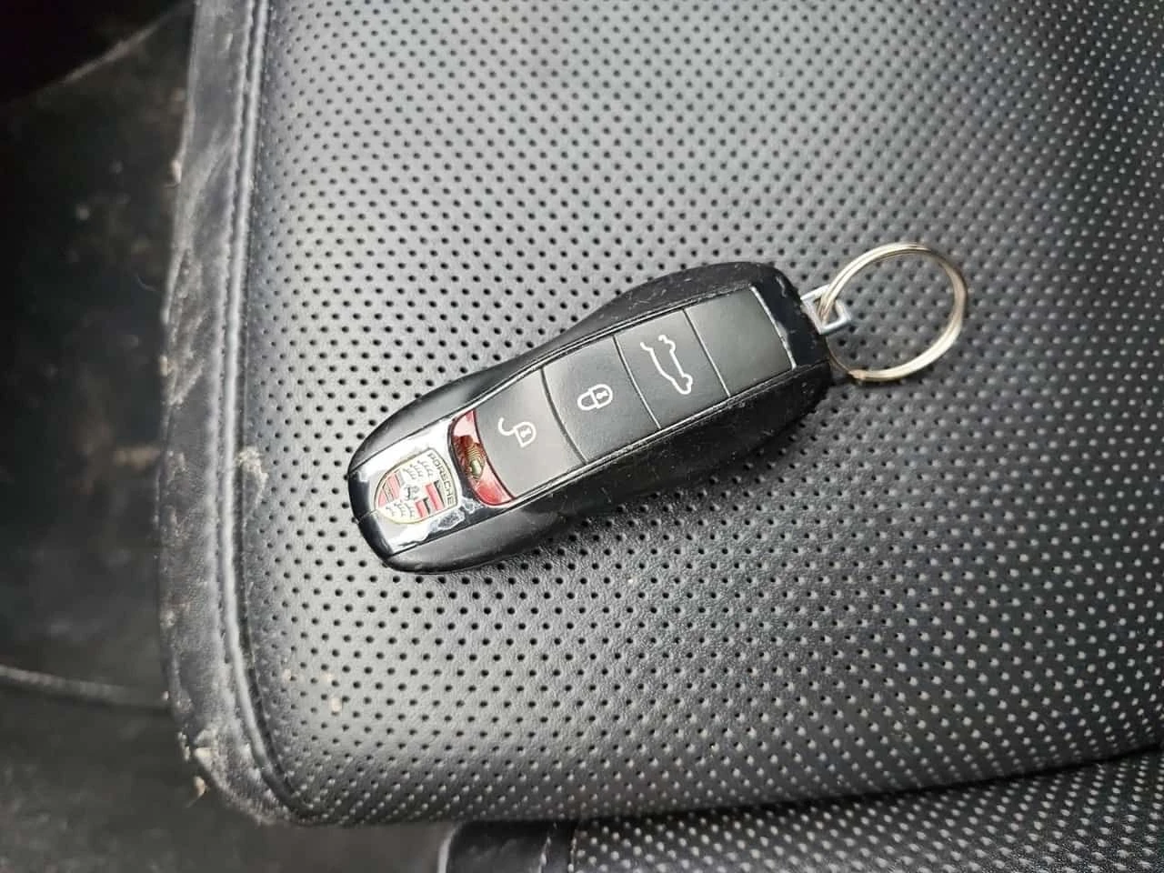 Porsche Macan TURBO | KEYLESS | ПОДГРЕВИ | CARFAX, снимка 8 - Автомобили и джипове - 53930940