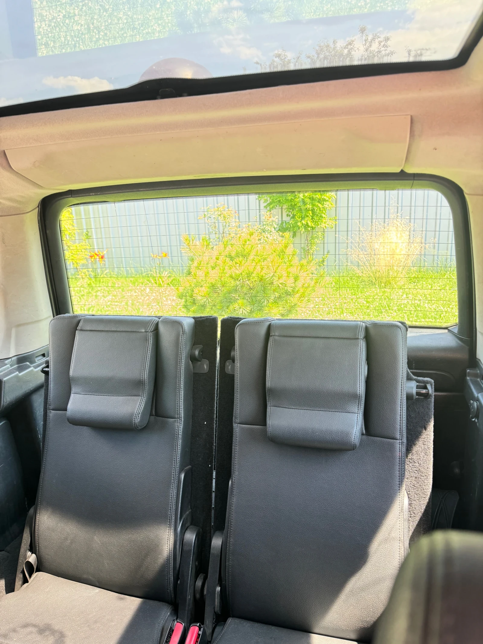 Land Rover Discovery, снимка 9 - Автомобили и джипове - 54235088