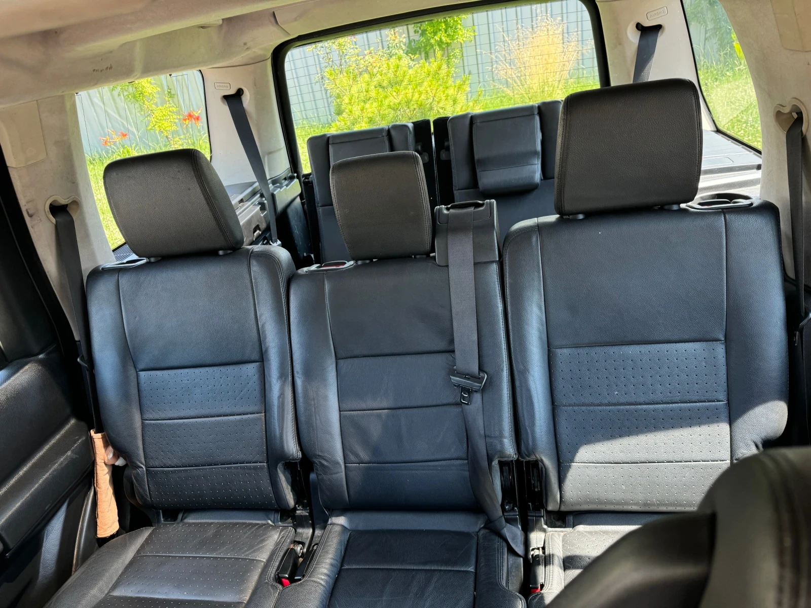 Land Rover Discovery, снимка 8 - Автомобили и джипове - 54235088