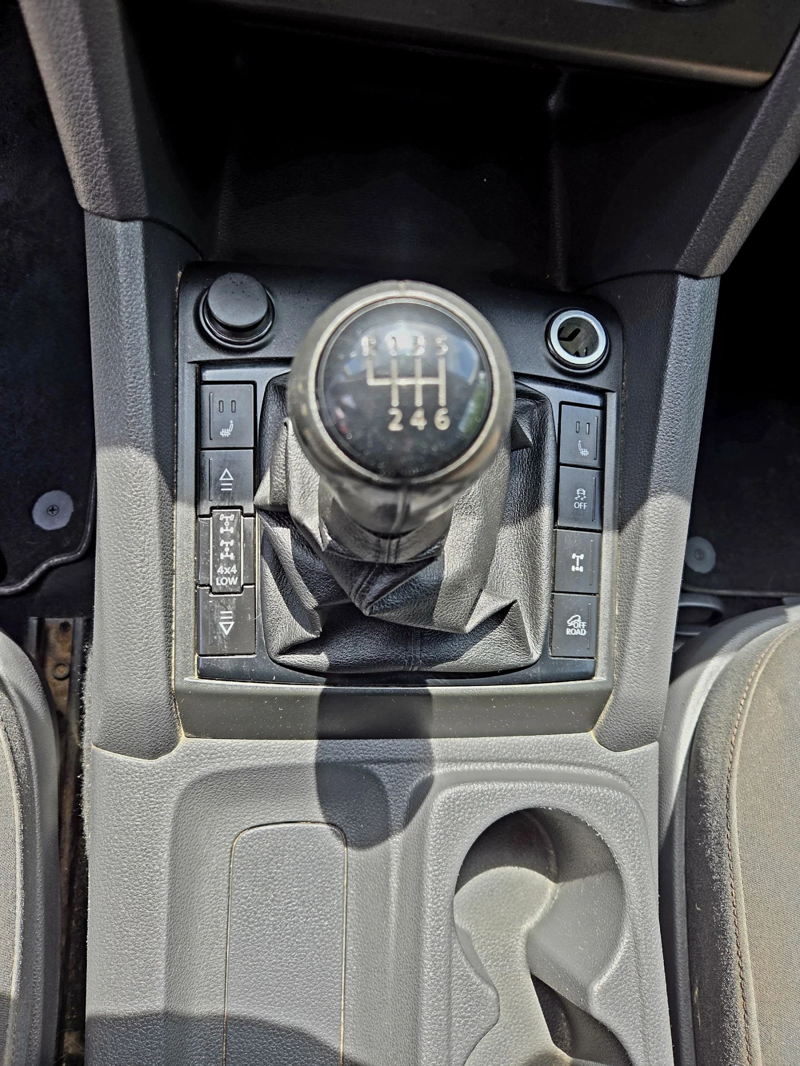 VW Amarok, снимка 9 - Автомобили и джипове - 54517557