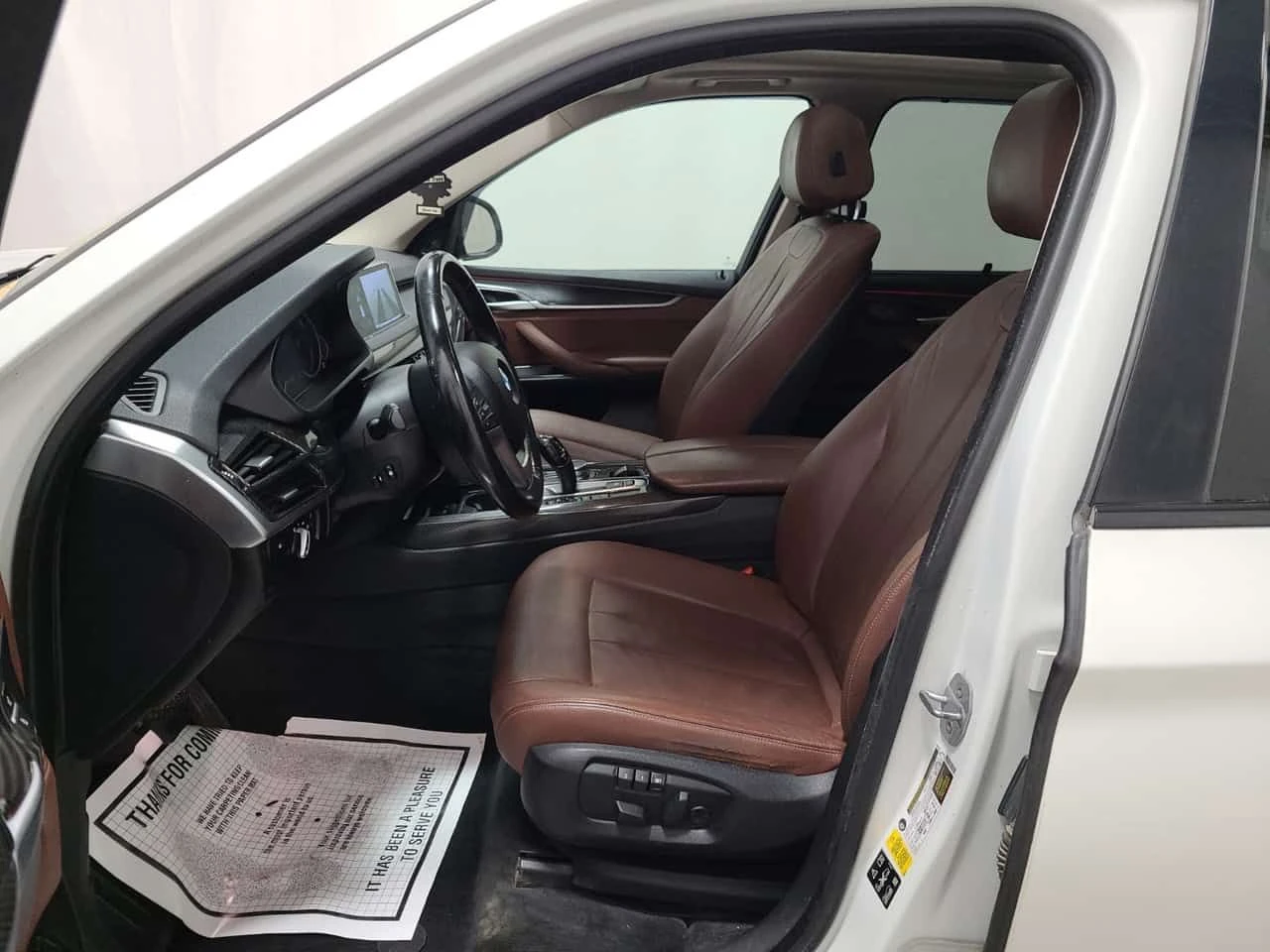 BMW X5 XDRIVE35I / 360 / Harman Kardon / АВТОКРЕДИТ , снимка 5 - Автомобили и джипове - 54923498