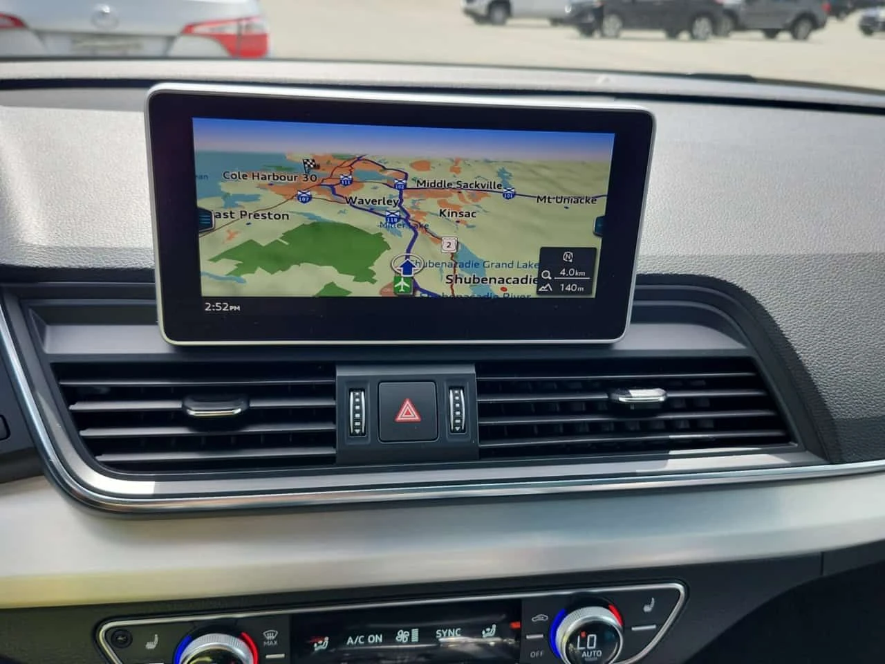 Audi SQ5 TECHNIK / 360 / DIS / B&O / ЦЕНА ДО БЪЛГАРИЯ , снимка 11 - Автомобили и джипове - 55076332
