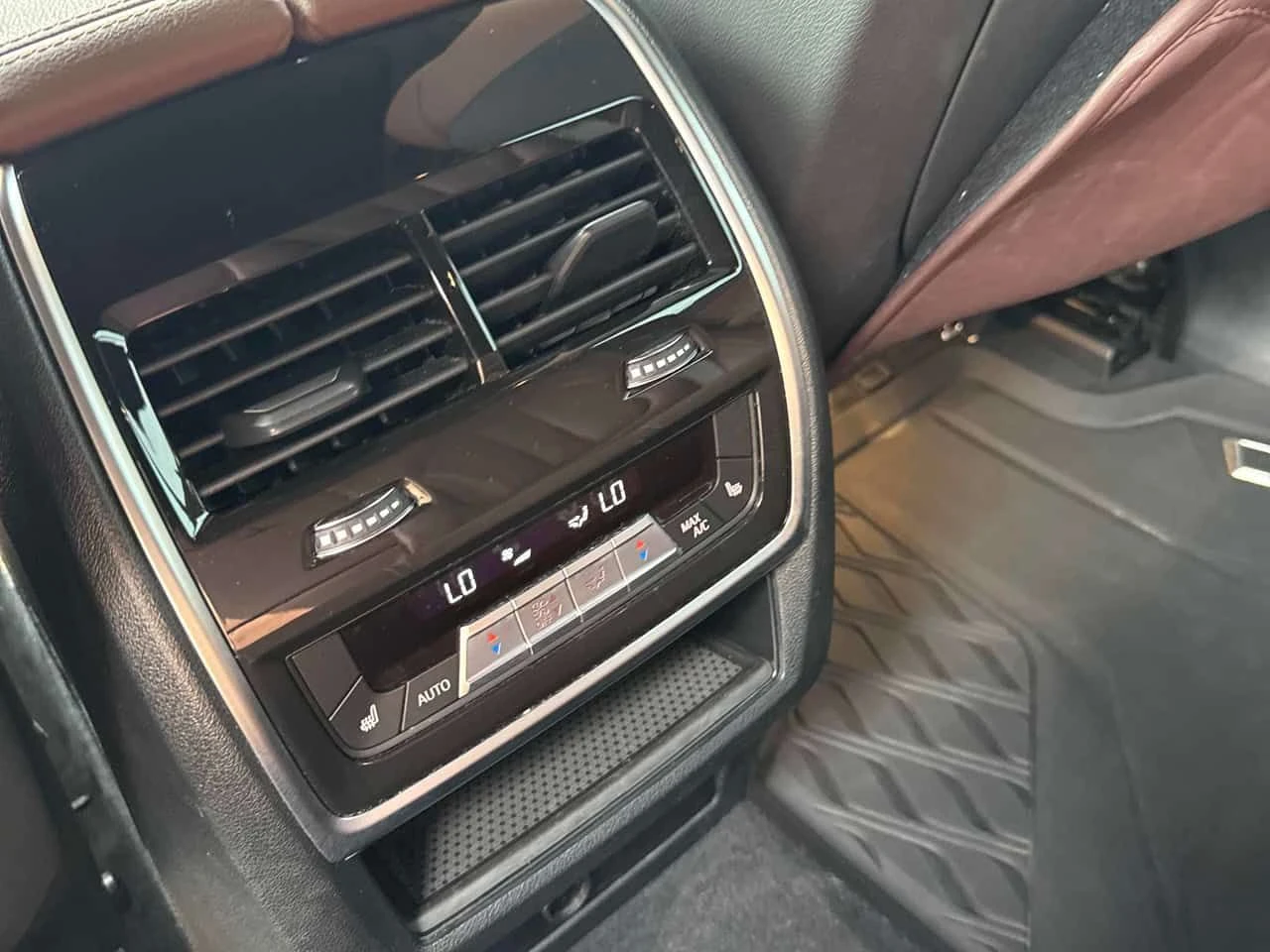 BMW X5 * xDrive40i * CARFAX * ОПЦИЯ ЗА ФИНАНСИРАНЕ, снимка 12 - Автомобили и джипове - 55328132