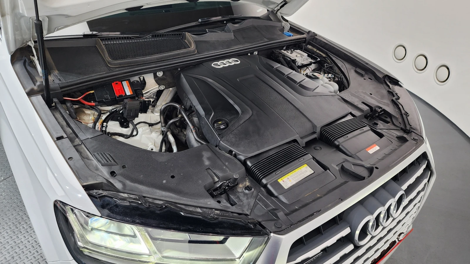 Audi Q7 45 TFSI Quattro, снимка 5 - Автомобили и джипове - 55623712