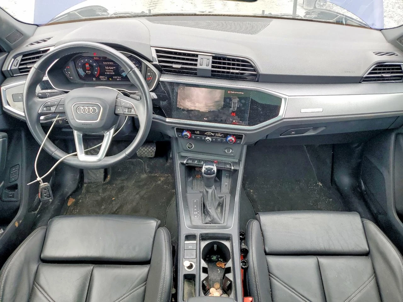Audi Q3 2.0l, снимка 8 - Автомобили и джипове - 55877220