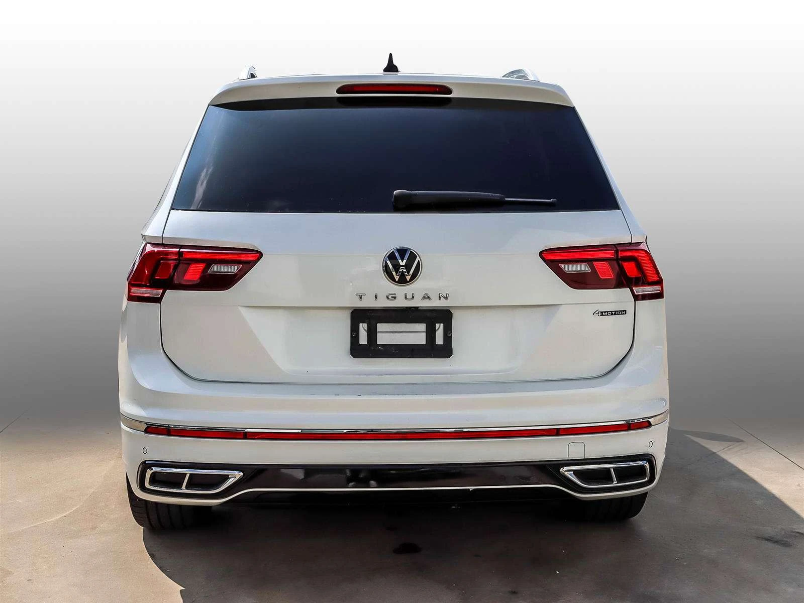 VW Tiguan Highline / АВТОКРЕДИТ, снимка 3 - Автомобили и джипове - 56010940
