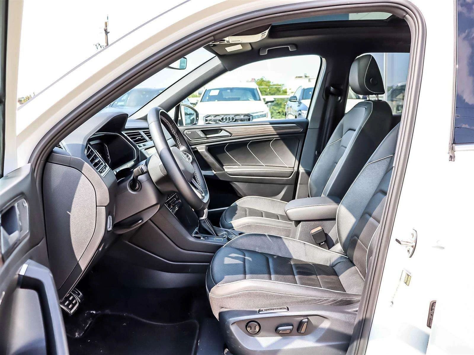 VW Tiguan Highline / АВТОКРЕДИТ, снимка 6 - Автомобили и джипове - 56010940