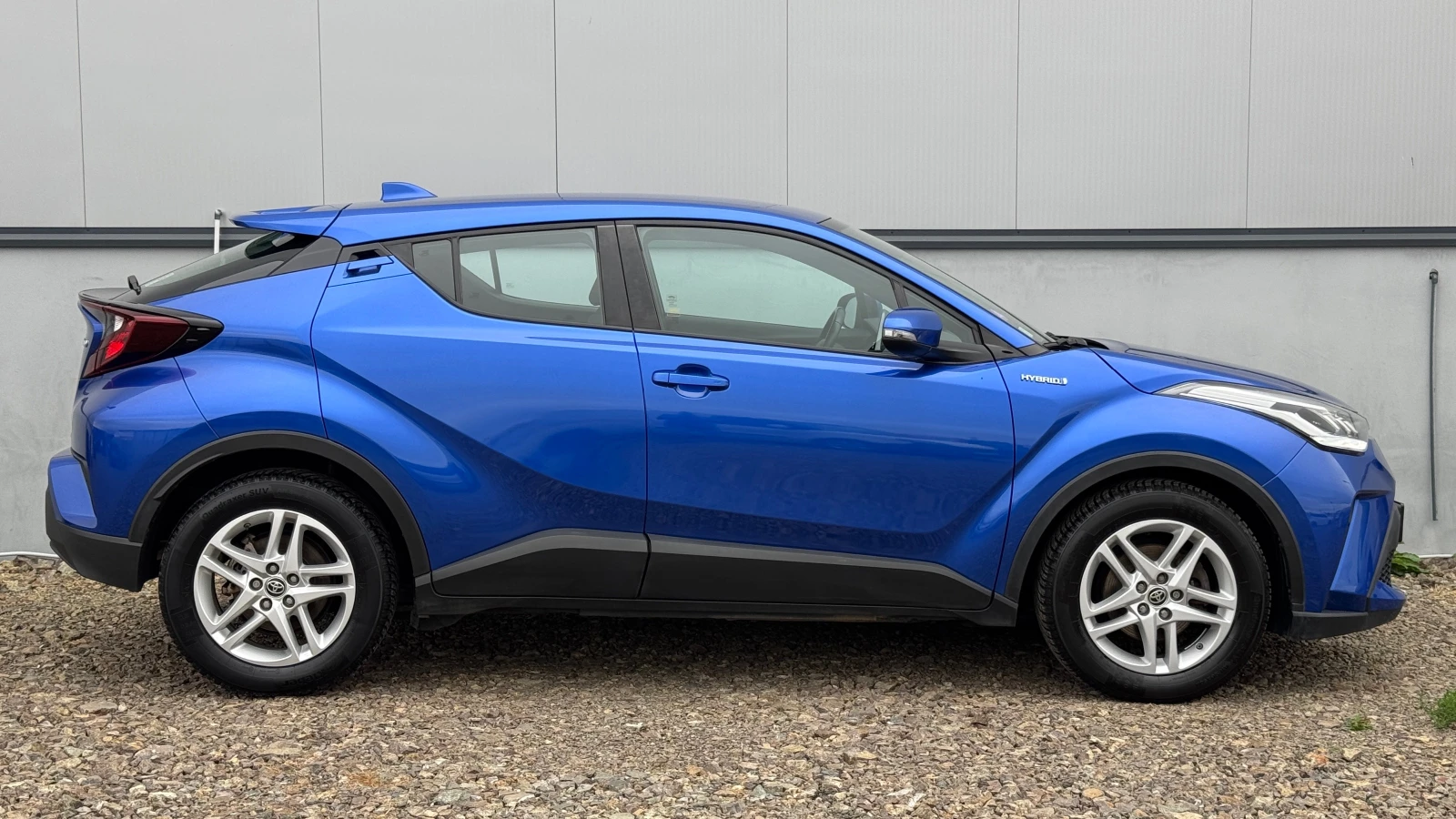 Toyota C-HR 1.8 Hybrid, снимка 4 - Автомобили и джипове - 56730121