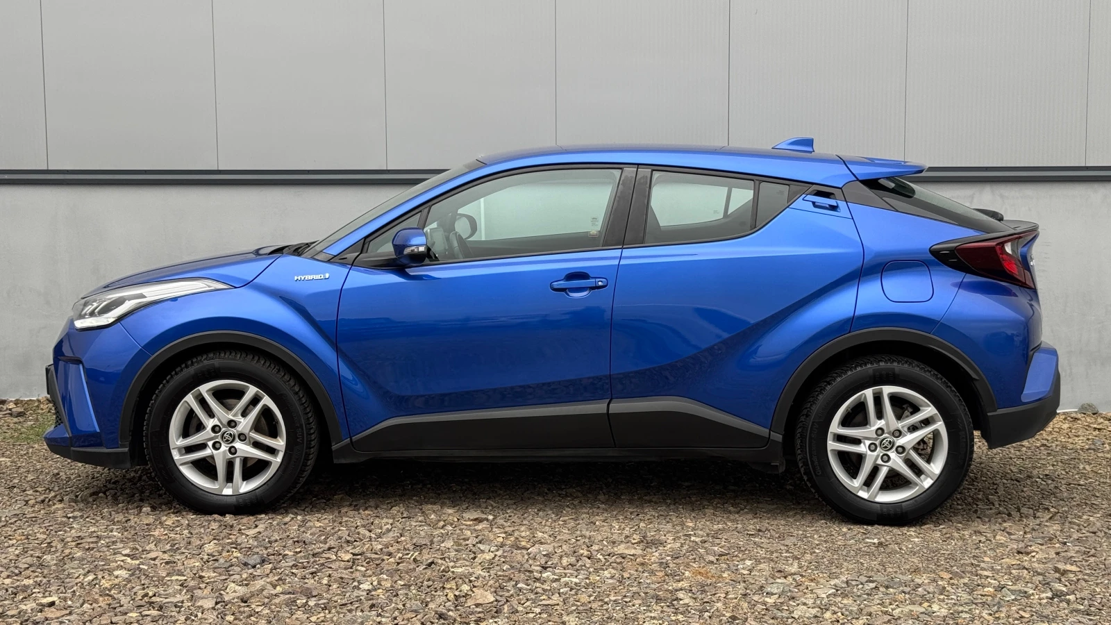 Toyota C-HR 1.8 Hybrid, снимка 8 - Автомобили и джипове - 56730121
