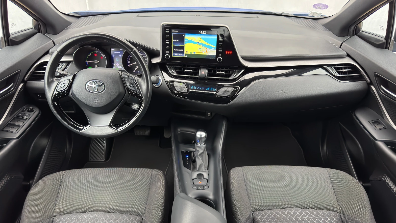Toyota C-HR 1.8 Hybrid, снимка 10 - Автомобили и джипове - 56730121