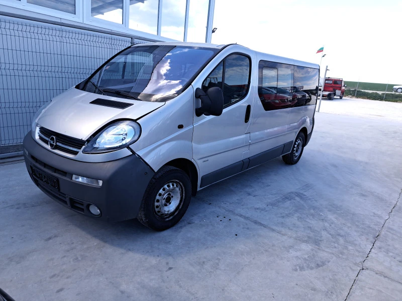 Opel Vivaro 2.5 CDTI НА ЧАСТИ , снимка 2 - Бусове и автобуси - 48700664