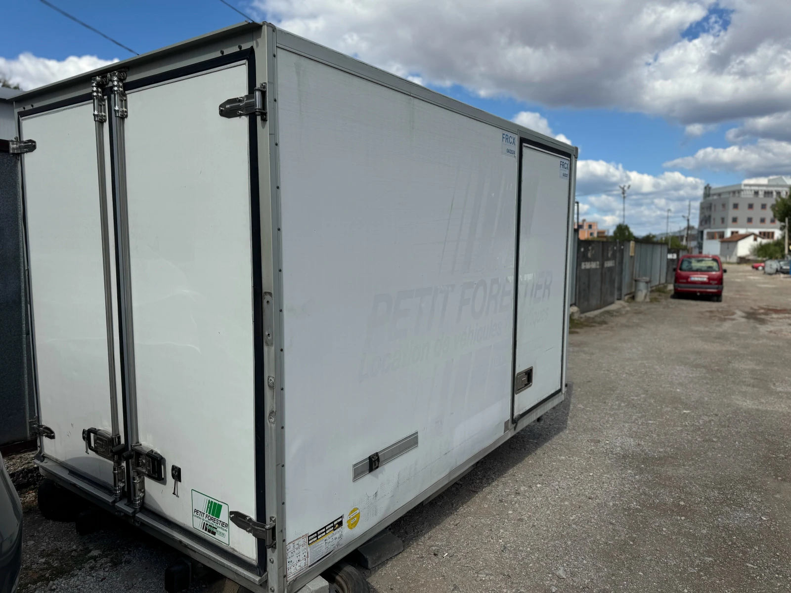 Iveco Daily 35-140, снимка 4 - Бусове и автобуси - 56345768