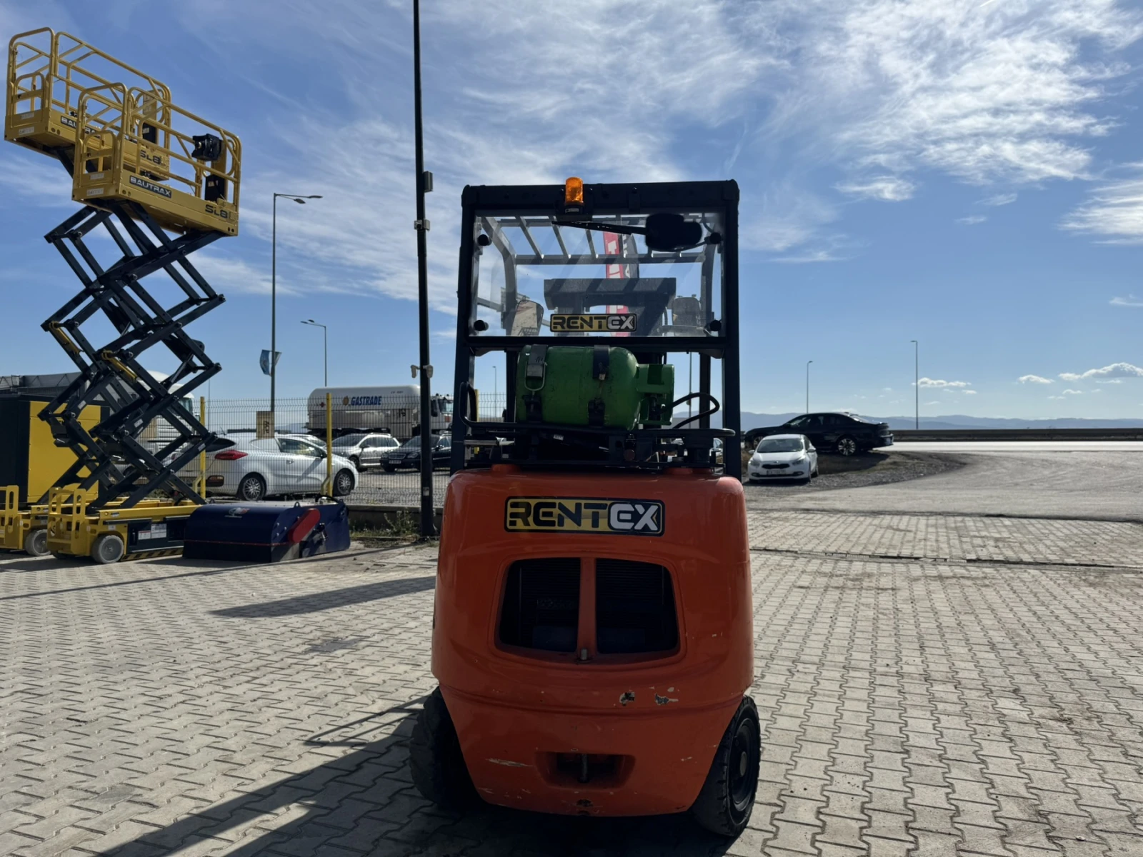 Мотокар DOOSAN G18GP, снимка 3 - Индустриална техника - 56574944