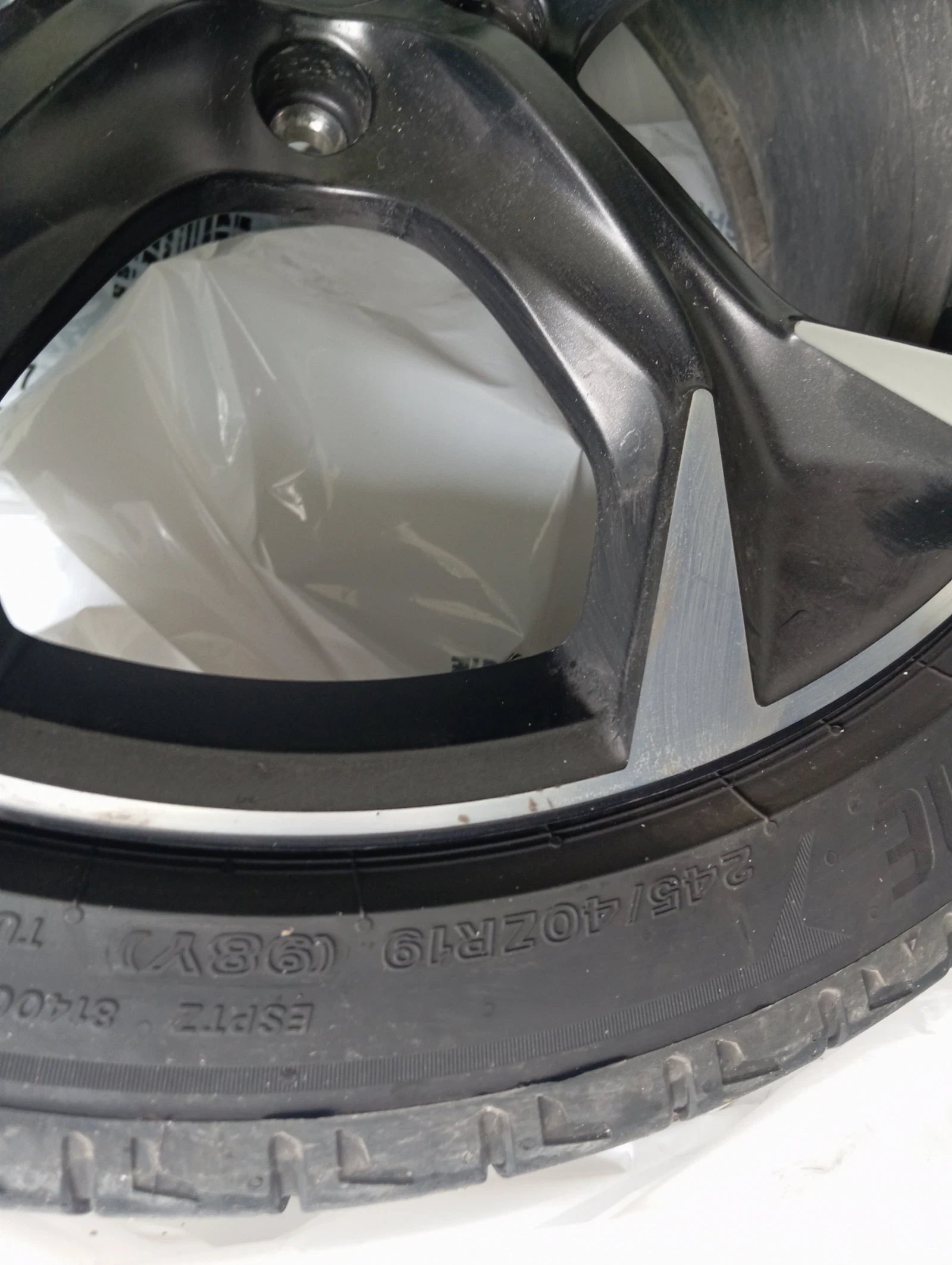    245/40R19  Cupra | Mobile.bg   3