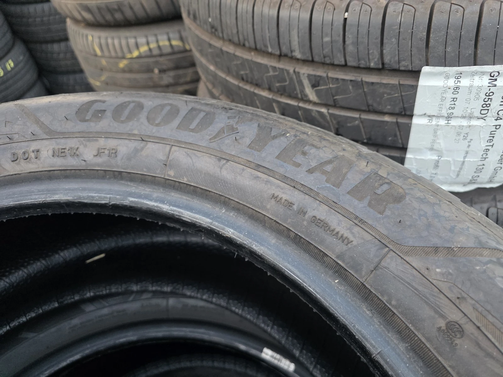 Гуми Зимни 255/50R21, снимка 5 - Гуми и джанти - 56663272