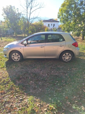 Toyota Auris 1.4i бензин, снимка 1