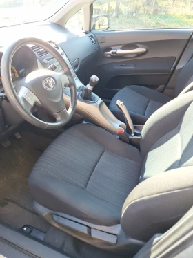 Toyota Auris 1.4i бензин, снимка 6