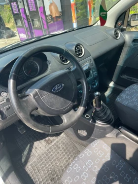 Обява за продажба на Ford Fiesta 1.3i ~4 000 лв. - изображение 5