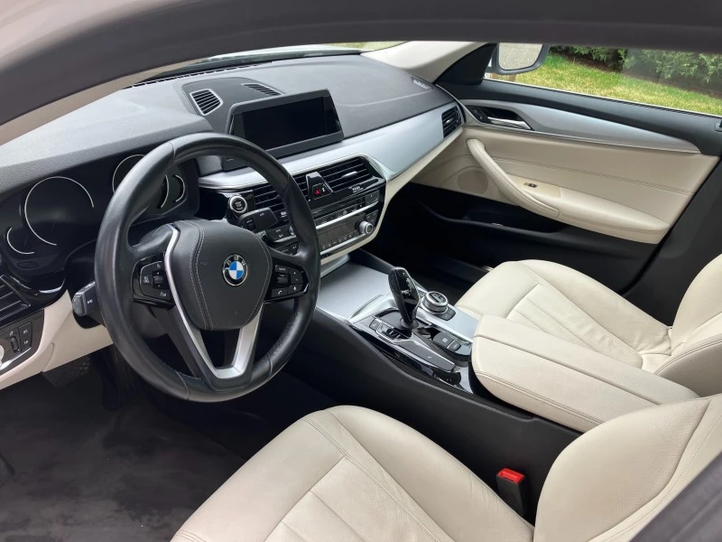 BMW 520 XDrive, снимка 8 - Автомобили и джипове - 47089950