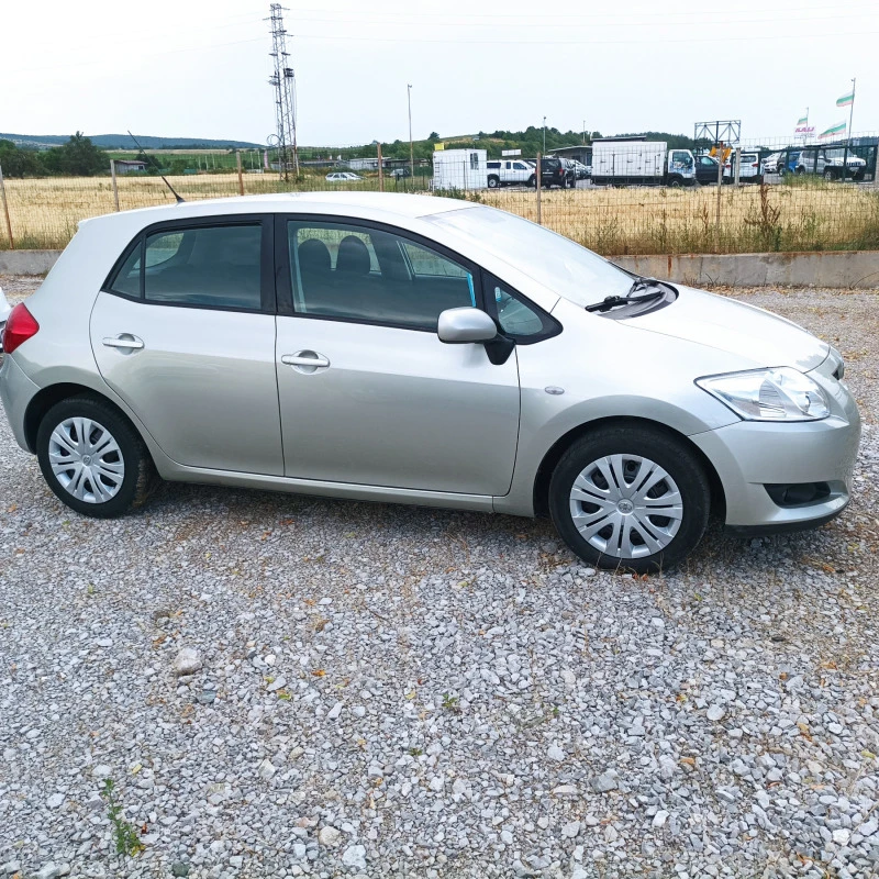 Toyota Auris, снимка 3 - Автомобили и джипове - 47112667