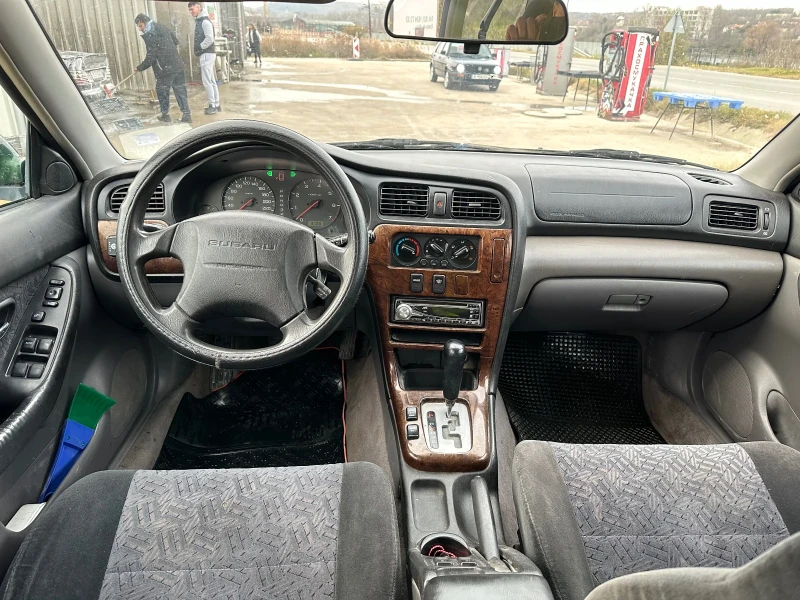 Subaru Legacy 2500, снимка 9 - Автомобили и джипове - 48145279