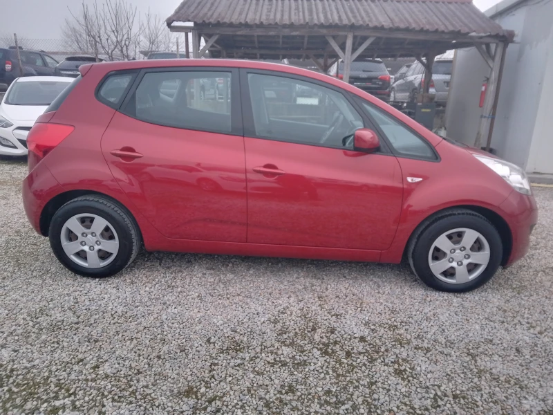 Kia Venga 1.6 d, снимка 4 - Автомобили и джипове - 48873645