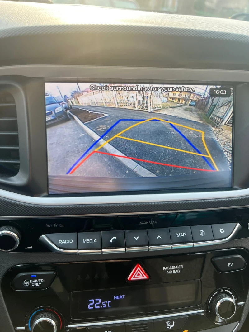 Hyundai Ioniq, снимка 12 - Автомобили и джипове - 52507895