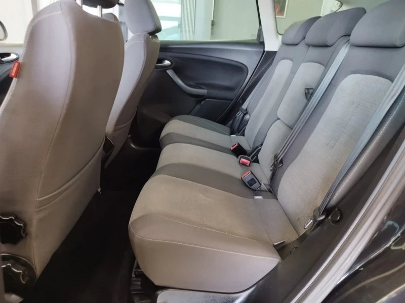 Seat Altea 1.6tdi 105kc XL, снимка 11 - Автомобили и джипове - 50109313