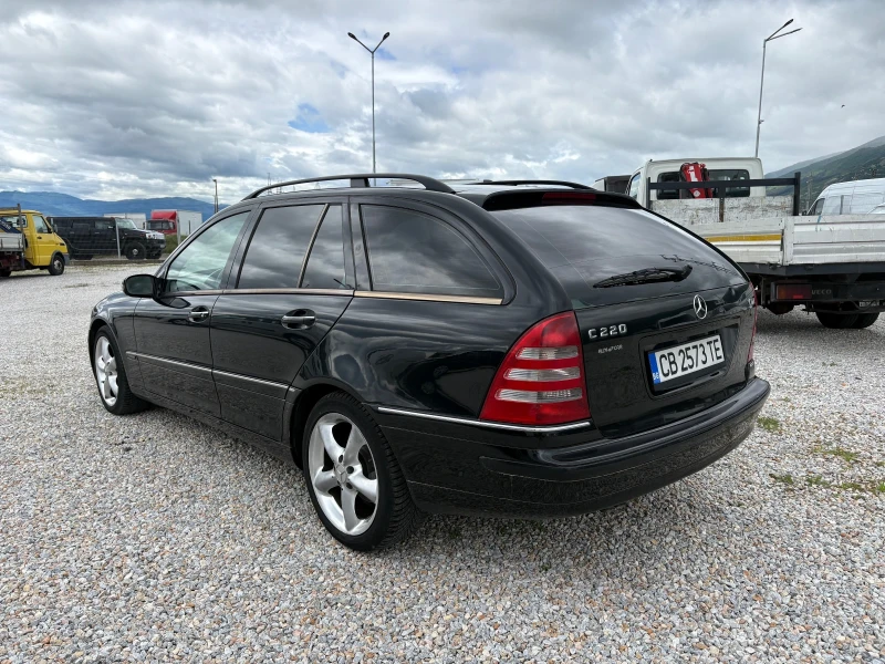 Mercedes-Benz C 220 C 220 CDI комби, снимка 6 - Автомобили и джипове - 50431647