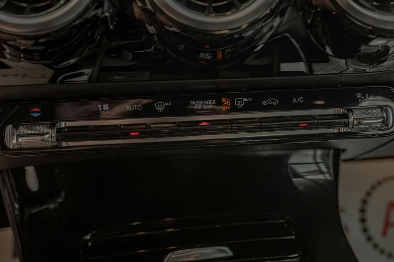 Mercedes-Benz A 180 d/Седан/Virtual/Подгрев/Dynamic Select/MBUX, снимка 9 - Автомобили и джипове - 51014873