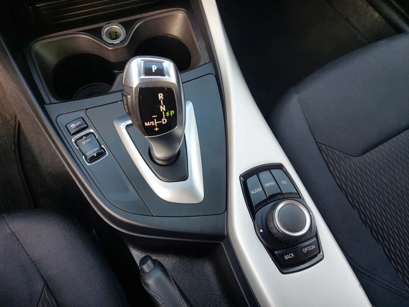 BMW 118 d 143ps AUTOMATIC, снимка 8 - Автомобили и джипове - 51218650