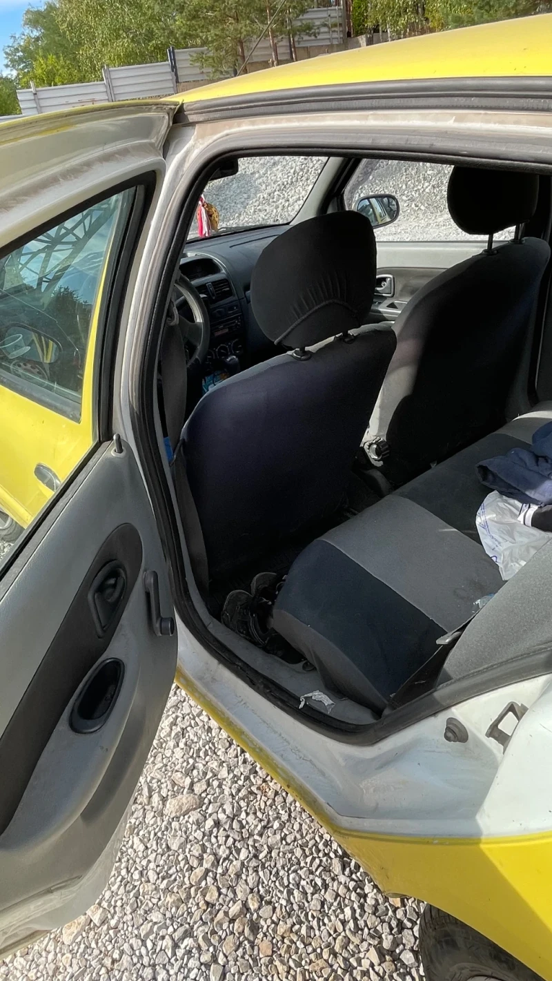 Renault Clio Symbol, снимка 7 - Автомобили и джипове - 51499132