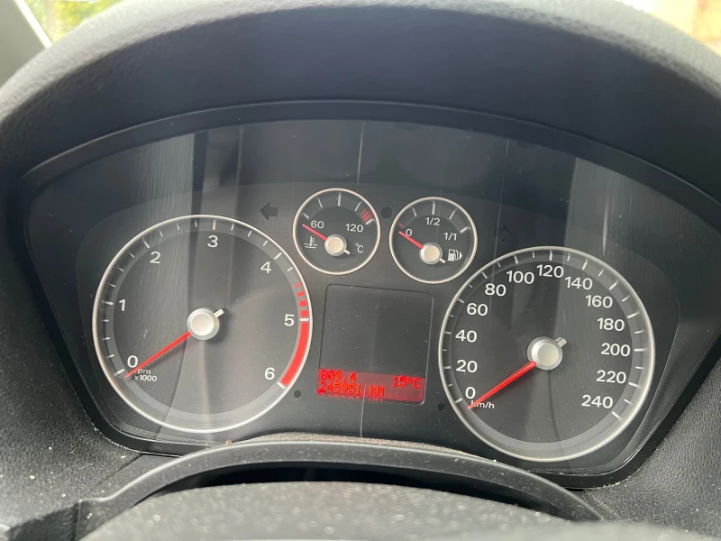 Ford C-max 1.6, снимка 8 - Автомобили и джипове - 52028928