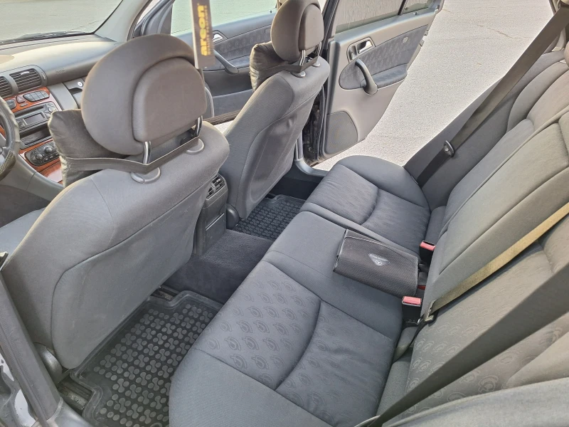 Mercedes-Benz C 180 kompressor+ LPG, снимка 11 - Автомобили и джипове - 52278397