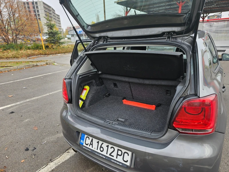 VW Polo, снимка 6 - Автомобили и джипове - 52444652