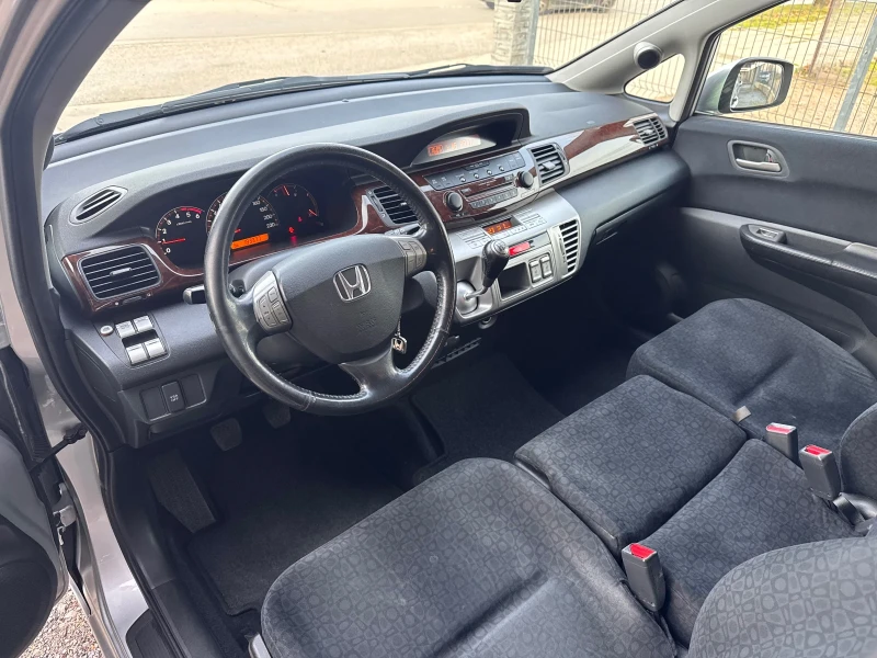 Honda Fr-v 2.2i-CTDI * 1 СОБСТВЕНИК* ПЕРФЕКТЕН* , снимка 10 - Автомобили и джипове - 52846762