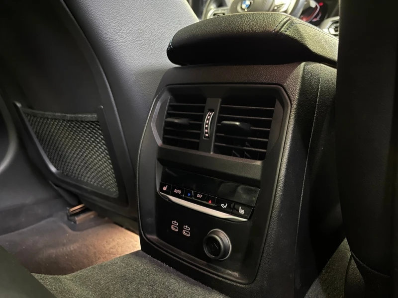 BMW 340 M340i xDrive HarmanKardon Carbon * CARFAX* , снимка 17 - Автомобили и джипове - 52974781