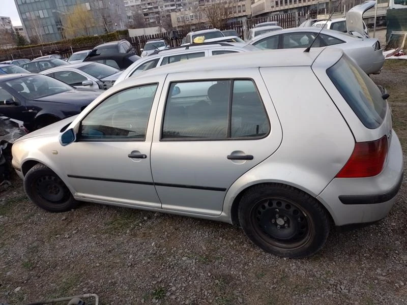 VW Golf 1.9тди 90к.с - изображение 2