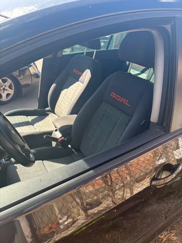 VW Golf Plus Нов внос  | Mobile.bg — изображение 13