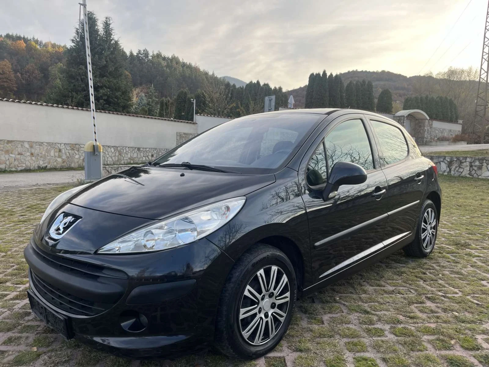 Peugeot 207 1.4I(75)* ПАНОРАМА* НОВ ВНОС*  - изображение 2