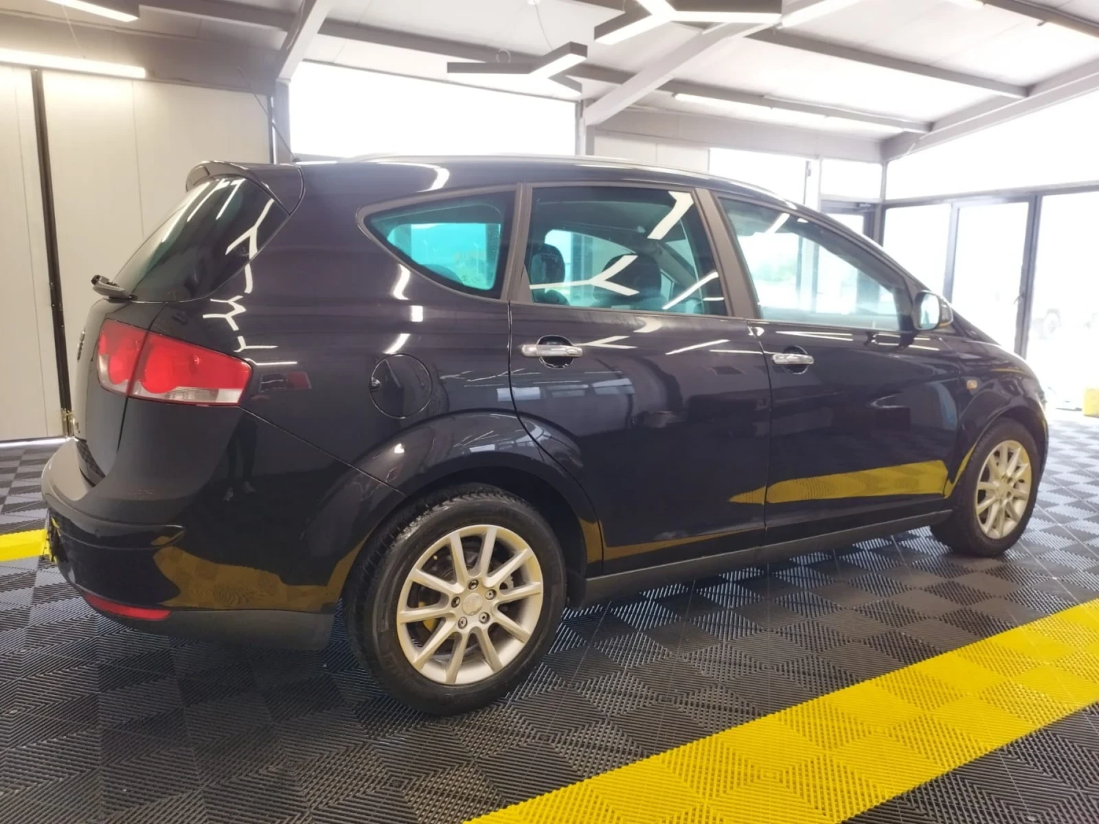 Seat Altea 1.6tdi 105kc XL - изображение 6